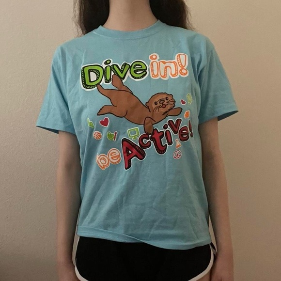 blue animal print tee shirt - Picture 2 of 4